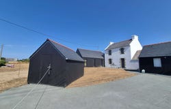 PLOUGUERNEAU, Brittany 29880