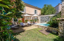 Oppède, Provence-Alpes-Côte d'Azur 84580