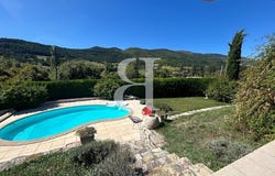 Montbrun-les-Bains, Auvergne-Rhône-Alpes 26570