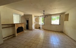 Montbrun-les-Bains, Auvergne-Rhône-Alpes 26570