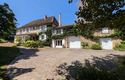 La Clayette, Bourgogne 71800