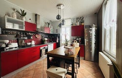 Bourges, Centre-Val de Loire 18000