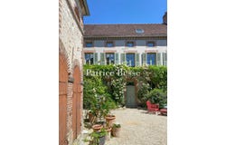 Joigny, Burgundy 89300