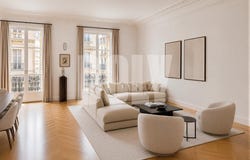 Paris, Île-de-France 75008