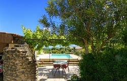 Roquemaure, Languedoc-Roussillon 30150