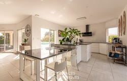 FONTENAY LE COMTE, Pays de la Loire 85200