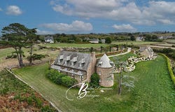 PLOUGRESCANT, Brittany 22820