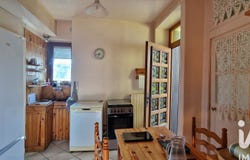 Ancy-le-Franc, Bourgogne-Franche-Comté 89160