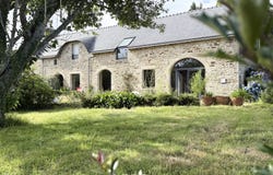 Saint-Avé, Brittany 56890