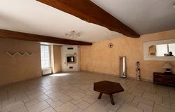 Fleury-la-Vallée, Burgundy 89113