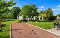 Saint-Etienne-De-Chigny, Centre 37230