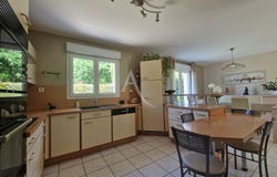 LAVAL, Pays de la Loire 53000