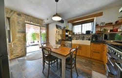 Uzès, Gard 30700