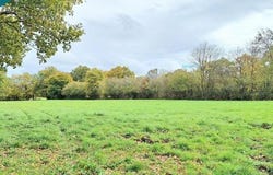 Auxy, Bourgogne 71400