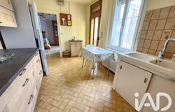 Estissac, Grand Est 10190