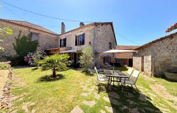 Étouars, Aquitaine 24360