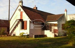 Pierrefitte-sur-Loire, Auvergne 03470