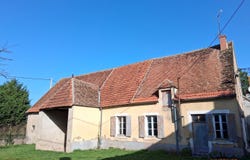 Coust, Centre 18210