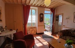 Mhère, Burgundy 58140