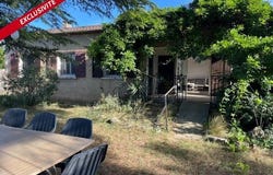 Roquemaure, Languedoc-Roussillon 30150