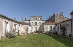 Châteauneuf-sur-Charente, Poitou-Charentes 16120