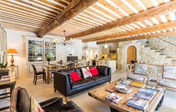 Maubec, Provence-Alpes-Côte d'Azur 84660