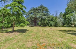 Lamothe-Landerron, Aquitaine 33190