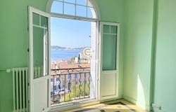 Toulon, Var 83000