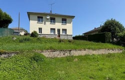 MONTSALVY, Auvergne 15120