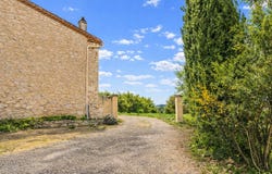 Lauzerte, Midi-Pyrénées 82110