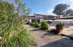 Treilles, Languedoc-Roussillon 11510