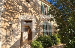 Garons, Languedoc-Roussillon 30128