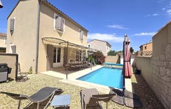 Robion, Provence-Alpes-Côte d'Azur 84440
