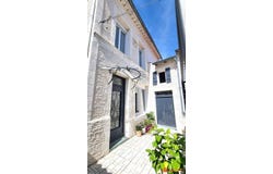 Mortagne-Sur-Gironde, Poitou-Charentes 17120