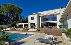 Pujaut, Languedoc-Roussillon 30131