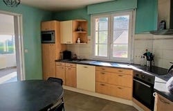 Laval, Pays de la Loire 53000