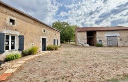 Nanteuil-en-Vallée, Poitou-Charentes 16700