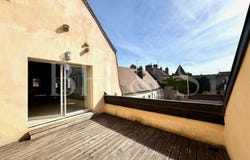 Beaune, Burgundy 21200