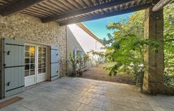 Robion, Provence-Alpes-Côte d'Azur 84440