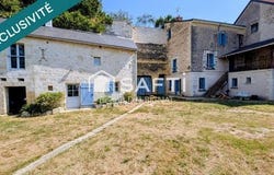 La Roche-Clermault, Centre 37500