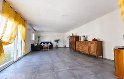 LEDIGNAN, Languedoc-Roussillon 30350