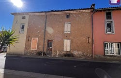 Foix, Ariège 09000