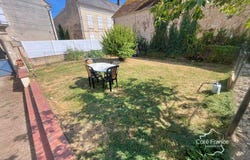 Vallan, Burgundy 89580