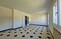 Vichy, Auvergne 03200