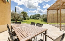 Entre-Vignes, Languedoc-Roussillon 34400