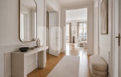 Paris, Île-de-France 75008