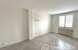 MACON, Bourgogne-Franche-Comté 71000