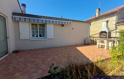 Baignes-Sainte-Radegonde, Poitou-Charentes 16360