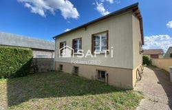 Eole-En-Beauce, Centre 28150