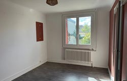 Sens, Yonne 89100